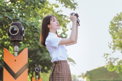 網(wǎng)頁(yè)設(shè)計(jì)和廣告設(shè)計(jì)